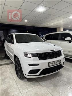 جیپ گراند شیرۆکی